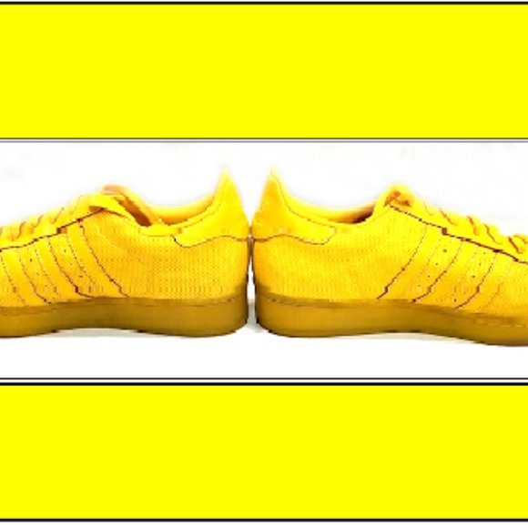 New Men\'s Yellow Adidas Superstar Athletic Fashionable Sneakers/Shoes
